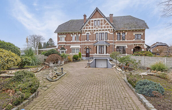 Charmant huis te koop in Maasmechelen