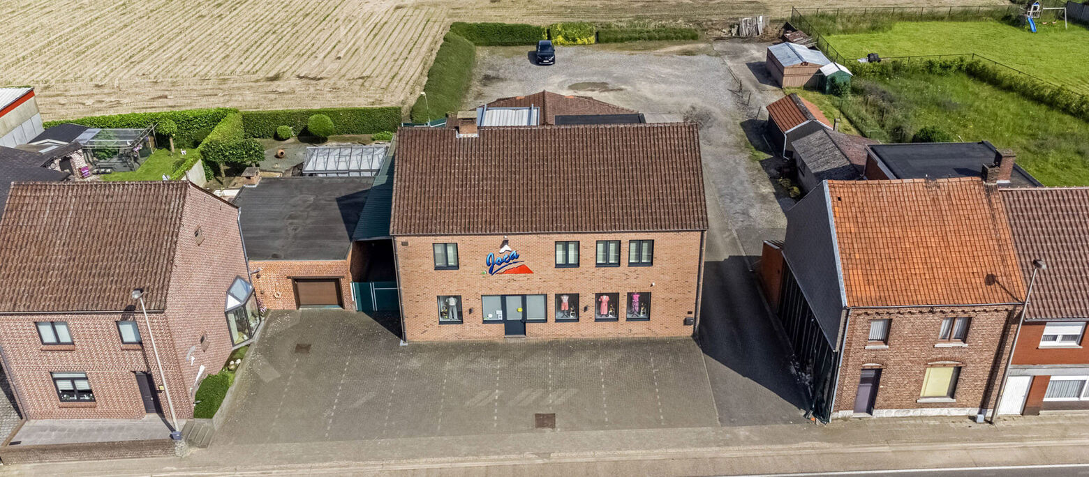 Gebouw voor gemengd gebruik te koop in Oudsbergen
