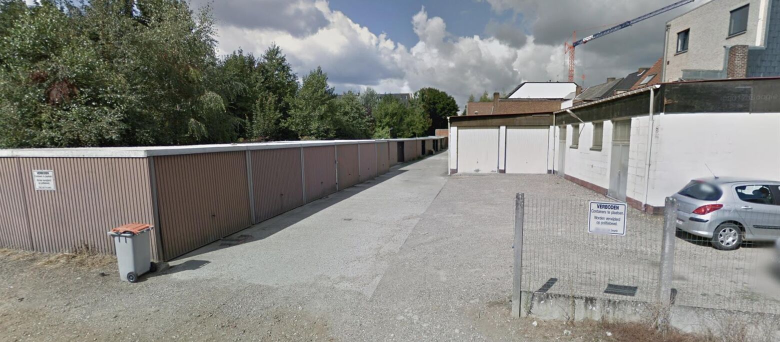 Gesloten garagebox te koop in Maasmechelen