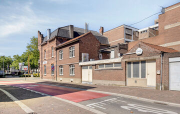 Gebouw voor gemengd gebruik te koop in Maasmechelen