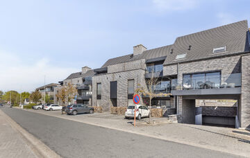 Gelijkvloerse verd. + tuin te koop in Bree