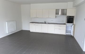 Gelijkvloerse verdieping te huur in PEER
