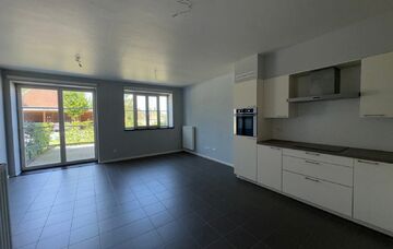 Gelijkvloerse verdieping te huur in Peer