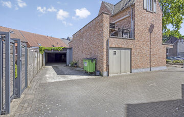 Gelijkvloerse verdieping te koop in Bree